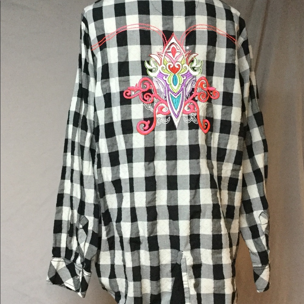 EUC wrangler snap blouse